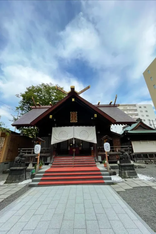 Hokkaido Shrine Tongu