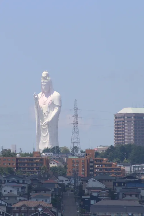Sendai Dai Kannon (White-Robed Colossus)